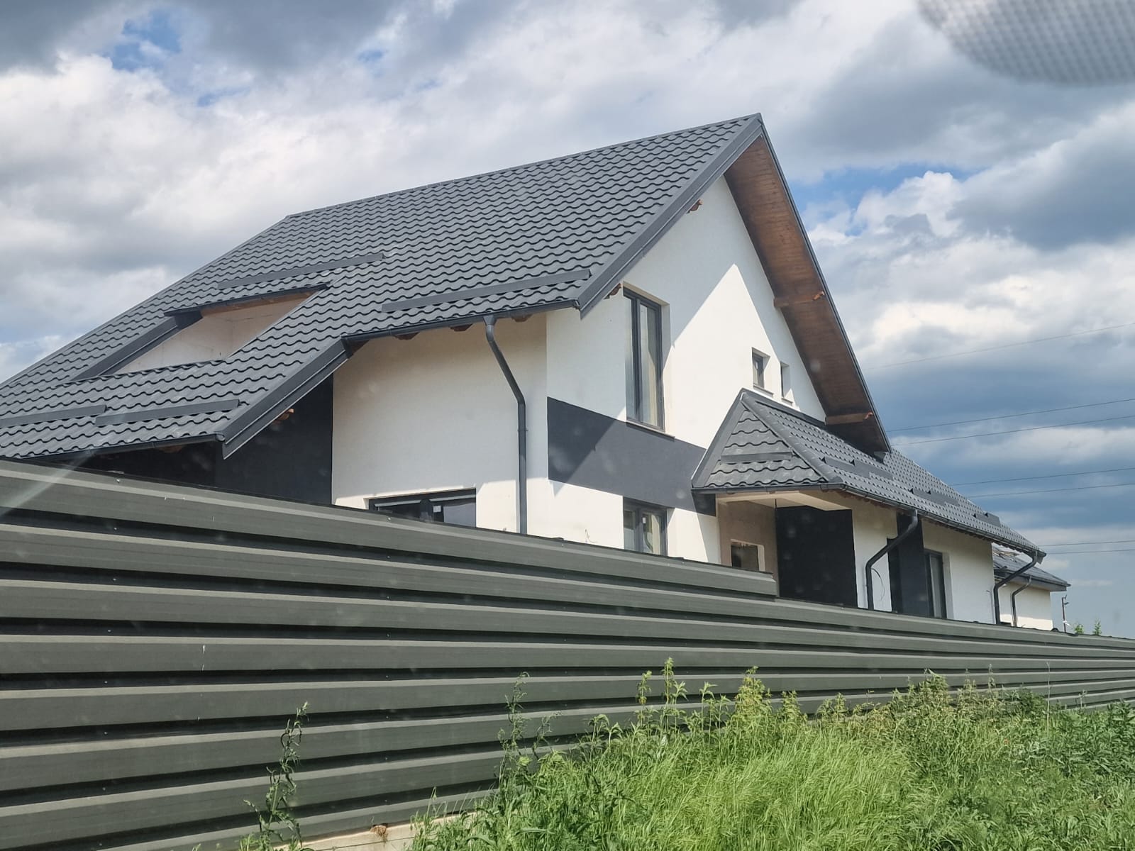 Casa mansarda - acoperis tigla finalizat