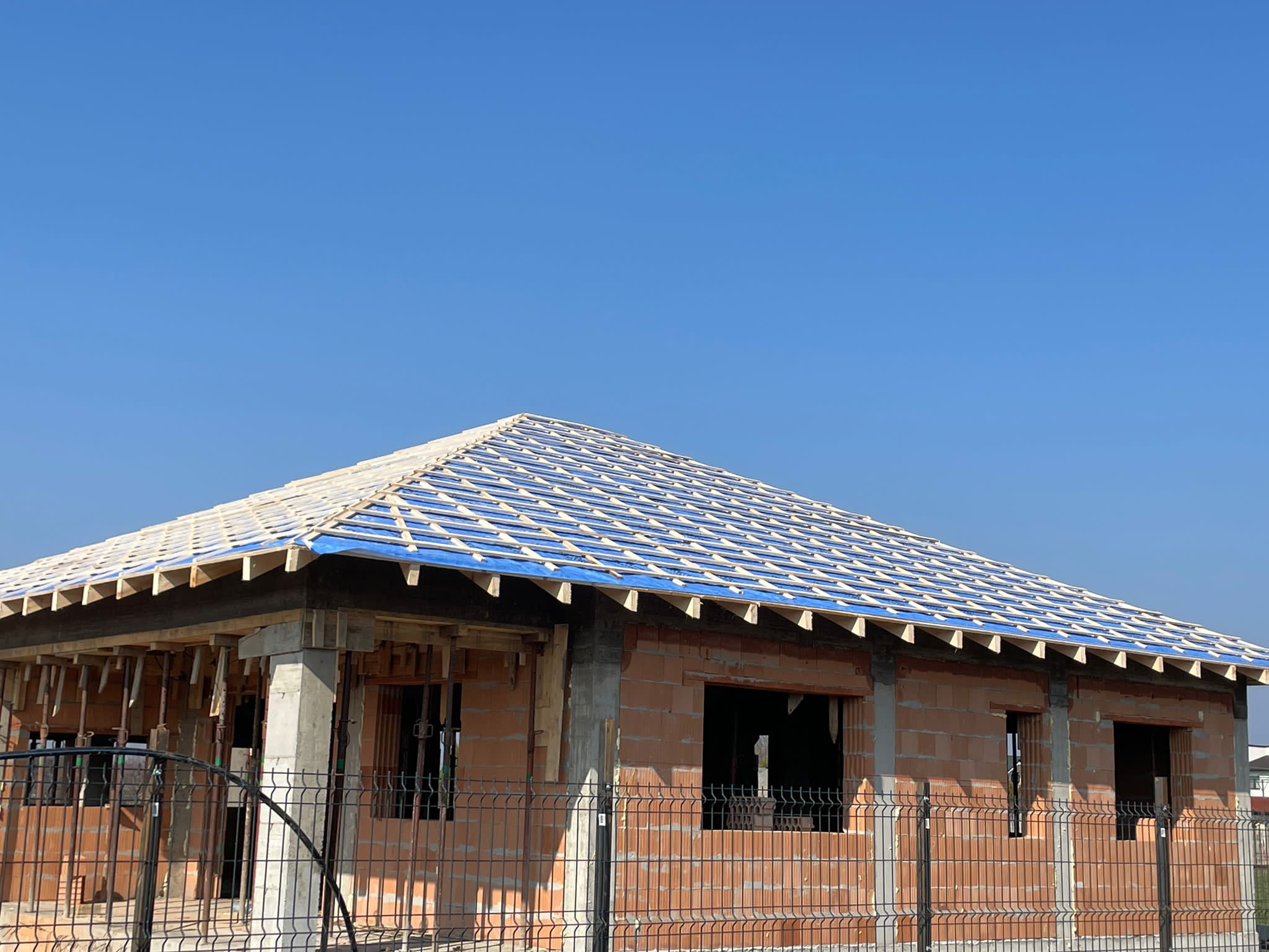 Casa parter 4 ape - membrana hidroizolatie montata